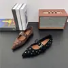 Sapatos Mary Jane com tachas e bico fino para mulheres, sapatos baixos de camurça para o outono de 2026 com fivela, sapatos rasos versáteis retrô para o trabalho