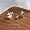 Brincos de Prata S999 para Mulheres, Brincos de Floco de Neve, Estilo Popular de Outono e Inverno, Tarraxas de Orelha de Luxo Leve, Prata Pura, Cuidado com o Furo da Orelha, Design de Rosca