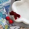 Horquilla con forma de pico de pato y lazo de peluche, estilo cereza, para niña, con flequillo en la frente, accesorios para el invierno