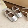 Zapatos plateados de estilo coreano, nuevos, versátiles para niños 2026, zapatos de princesa para niñas, zapatos de temporada primavera, zapatos elegantes para niñas