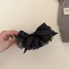 Falda plisada de malla estilo francés, etérea, con nudo de mariposa; pinza de plátano para coletas altas; pinza vertical para recogidos en la parte posterior de la cabeza; pasador de pelo, accesorio para el pelo