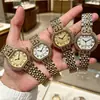 Nuevo Estilo Personalizado Barril de Vino Esfera Incrustada de Diamantes Hebilla de Mariposa Correa de Acero Inoxidable Reloj para Mujer Movimiento de Cuarzo Reloj para Mujer Venta al por Mayor