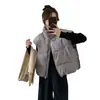 Colete Feminino de Inverno com Enchimento Oversized Cropped Volume Atacado