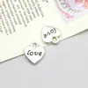 1 nuevo colgante de aleación de plata antigua con forma de corazón simulado y letra inglesa, colgante para accesorios de joyería DIY