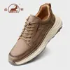 Zapatos de cuero suave de piel de vaca de primera capa Gongyang para hombres de mediana edad y mayores, zapatos casuales de negocios transpirables para otoño e invierno, zapatos de trabajo de alta gama para papá