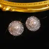 Pendientes Cruzados Transfronterizos Europeos y Americanos de Flor de Zirconia y Botón de Perla de Cobre Vintage, Pendientes Versátiles de Moda de Lujo Ligero de Gama Alta