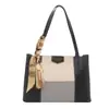 Bolso Tote de Moda Patchwork Color-Blocking Estilo Otoño Nuevo, Bolso Grande de Gran Capacidad para Viajes Diarios con Diseño Único, Bolso de Hombro Versátil para Mujer