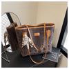 Bolso de Hombro Grande Versátil y Moderno para Mujer 2025 Nueva Moda Casual Gran Capacidad Bolso Tote para Viajero