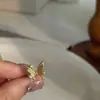 Pendientes Perforados de Mariposa con Circonita Micro pavimentada Estilo Dulce y Fresco para Mujer Pendientes de Diseño de Nicho Pequeños Versátiles Exquisitos Ins