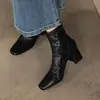 Comercio exterior transfronterizo cuero genuino negro, café, rojo otoño e invierno piel de oveja plisado punta cuadrada botines cortos, talla grande tacón grueso botas estilo Martin para mujer