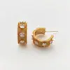 Brincos de Prata Banhados a Ouro Real 18K com Agulha de Prata e Zircônia em Formato de C Design de Nicho Brincos Elegantes Versáteis Luxo Acessível Brincos de Alta Qualidade