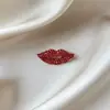 Broche Personalizado Novo Estilo 2026 com Toque de Luxo para Mulheres, Broche de Design de Nicho Levemente Luxuoso, Acessório de Roupa, Broche de Borboleta Floral