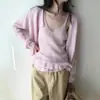 Conjunto de Dos Piezas de Punto de Tejido de Trece Hileras con Temperamento Suave para Mujer Cárdigan Pequeño Suave Pegajoso Perezoso Combinado con Camisola Chaleco de Volantes
