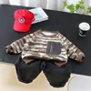 Ropa Infantil Conjunto de Sudadera Rayada para Niños Primavera y Otoño 2026 Nuevo Estilo para Niños Pequeños Ropa de Primavera Conjunto Moderno Holgado para Niños