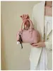 Yuezi 2026 Primavera Nova Bolsa Vintage Feminina Moda Bolsa de Mão em Couro com Cera de Abelha Bolsa Almofada Texturizada Boston Bolsa Transversal