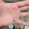 Collar con colgante morado microincrustado de acero de titanio para mujer, cadena para la clavícula con colgante de nicho de lujo ligero estilo ins, regalo para novia