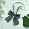 Corbata Gris Lazo Cruzado para Mujer Raíz de Pluma Uniforme Estudiantil Japonés Toga Académica Falda Plisada Cuello de Lazo Versátil