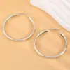 Conjunto de dos piezas de pendientes y collar de estilo frío de alta gama con personalidad de nicho de moda europea y americana, accesorios para mujer