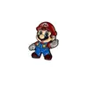 Broche de metal estilo anime de desenho animado japonês, acessório criativo fofo do Doraemon e do Mario, distintivo de personagem transfronteiriço