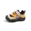 Tênis com Solado Macio para Meninas 2026 Primavera/Verão Novos Modernos Versáteis Sapatos para Crianças Pequenas Sapatos Casuais para Bebês Meninos Tendência