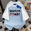 Camiseta Casual de Verão Unissex com Estampa de Letras Frescas Estilo Americano Doce Retalhos Top Estudante Ins