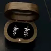 Pendientes de Clip Blancos de Rosa Parisina Vintage para Mujer, Sin Perforar, Diseño Único, Elegantes y Versátiles