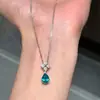 Elegante y Sofisticado Conjunto de Joyería de Lujo Ligero, Estilo Fresco Paraíba Gota de Agua Collar y Pendientes de Alta Moda, Suave y Refinado