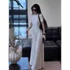 Estilo Minimalista Color Puro Vestido Delgado para Mujer Verano 2025 Nuevo Aspecto Adelgazante Único Hermoso Cintura Fruncida Falda Larga