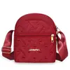 2023 bolsa de mensajero nueva para mujer bolsa de hombro Oxford bolsa cuadrada pequeña para mujer fabricantes venta al por mayor bolsa casual coreana para madre