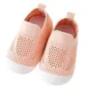 Sapatos de Caminhada para Bebê Solado Macio Antiderrapante Sapatos para Recém-nascidos Primavera Verão Slip-on Crianças de 1 a 3 Anos Meninos e Meninas Malha Sapatos Casuais