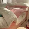 Conjunto de cama de luxo de inverno em veludo de leite com pele de coelho de princesa, com capa de edredom de alta qualidade e lençol de cama em fleece de coral