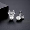 Aretes Jinse al por mayor de cobre con incrustaciones de circonita y perla de concha, aretes de lazo versátiles de Corea del Sur, venta al por mayor para mujer