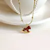 Colar de Pérola Cavalo com Pingente de Esmalte Dourado Real, Versátil para o Dia a Dia, Corrente para Clavícula, Corrente de Suéter de Luxo Leve de Alta Qualidade