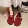 Zapatos de mujer estilo coreano de moda con hebilla de una sola tira, nuevo modelo 2025 para uso en exteriores, invierno y otoño, zapatos bajos de algodón Mary Jane con felpa