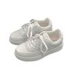 Tênis Novo Estilo 2024 Estilo Coreano Retrô Branco com Cadarço Sola Grossa Estilo College Esportivo Sapatos Brancos para Mulheres