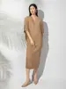 2025 Nuevo Vestido Francés Transfronterizo para Mujer Color Puro Escamas de Pez Plisado Mangas de Murciélago Plateado Caliente Cuello en V Jersey Falda de Longitud Media