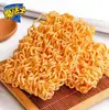 Fideos Instantáneos Magician Snack Nostálgico Comida Lista para Comer Fideos Secos Multi-Sabor Caja Mayorista Magician