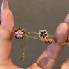 Pulsera Retro de Flor de Circonia Bañada en Oro Real de 18K, Sensación de Lujo Ligero y Alta Gama, Joyería de Mano Moderna y Sencilla para Mujeres