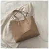 Bolsa Feminina de Comércio Exterior Estilo Coreano 2026 Inverno Nova Transfronteiriça Retrô Ombro Único Grande Capacidade Estudante Comutador Bolsa Tote
