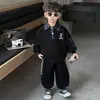 Conjunto de Ropa para Niños de Primavera y Otoño con Cuello Polo, Nuevo Atuendo Deportivo Elegante de Dos Piezas 2026 para Niños, Ropa Moderna y Genial para Niños Mayores