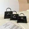 Bolsa Kelly Original de Nicho de Luxo com Padrão de Crocodilo para Mulheres, Bolsa de Mão Versátil e na Moda para o Dia a Dia, Bolsa Transversal Trapezoidal de Ombro