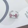 Anillo Abierto de Circonita con Rombos Rosas para Mujer Estilo Ins Elegante Lujo Accesible Nicho Gama Alta Diseño Exquisito Anillo para Dedo Índice