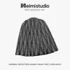 26 Nuevo Sombrero de Punto Jacquard Holgado Otoño/Invierno Caliente Sombrero de Lana Sombrero para Clima Frío Moda Sombrero de Punto para Viajes Diarios En Stock