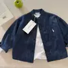 Jaqueta Camisa Jeans Infantil Gola Alta 2026 Outono Estilo Japonês para Meninos Marca Tendência Simples Cor Sólida Casaco Fino