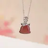 Colgante Zodiacal Caballo de Plata de Ley S925 Yiluyin con Ágata Roja del Sur para el Año del Caballo, Colgante de Plata Roja para el Año Nuevo