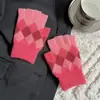 Luvas Meias de Diamante Quentes para Escrever no Inverno Xadrez Tricotadas Versáteis Dedos Livres Tela Sensível ao Toque Luvas de Nova Moda