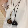 Mini Bolsa Retro de Cuero con Correa para Auriculares Billetera para Monedas Moda Femenina Linda Billetera para Monedas Accesorios de Collar Largo