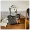 Bolsa Casual Simple de Gran Capacidad para el Trabajo al por Mayor para Mujer Nueva Moda Bolso Tote de Trabajo Versátil para el Hombro