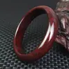 Venta al por mayor de fábrica pulsera ancha de piedra de sangre de pollo roca de cuarzo jade para mujer tira plana pulsera de jade rojo suministro en vivo