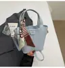 Bolsos Pequeños de Moda de Este Año para Mujer, Nuevos Bolsos Cruzados Versátiles de Moda 2026, Bolsos Cubo de Mano de Alta Gama